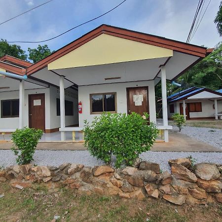 Pineapple Resort Ban Huai Thalaeng Phan Extérieur photo