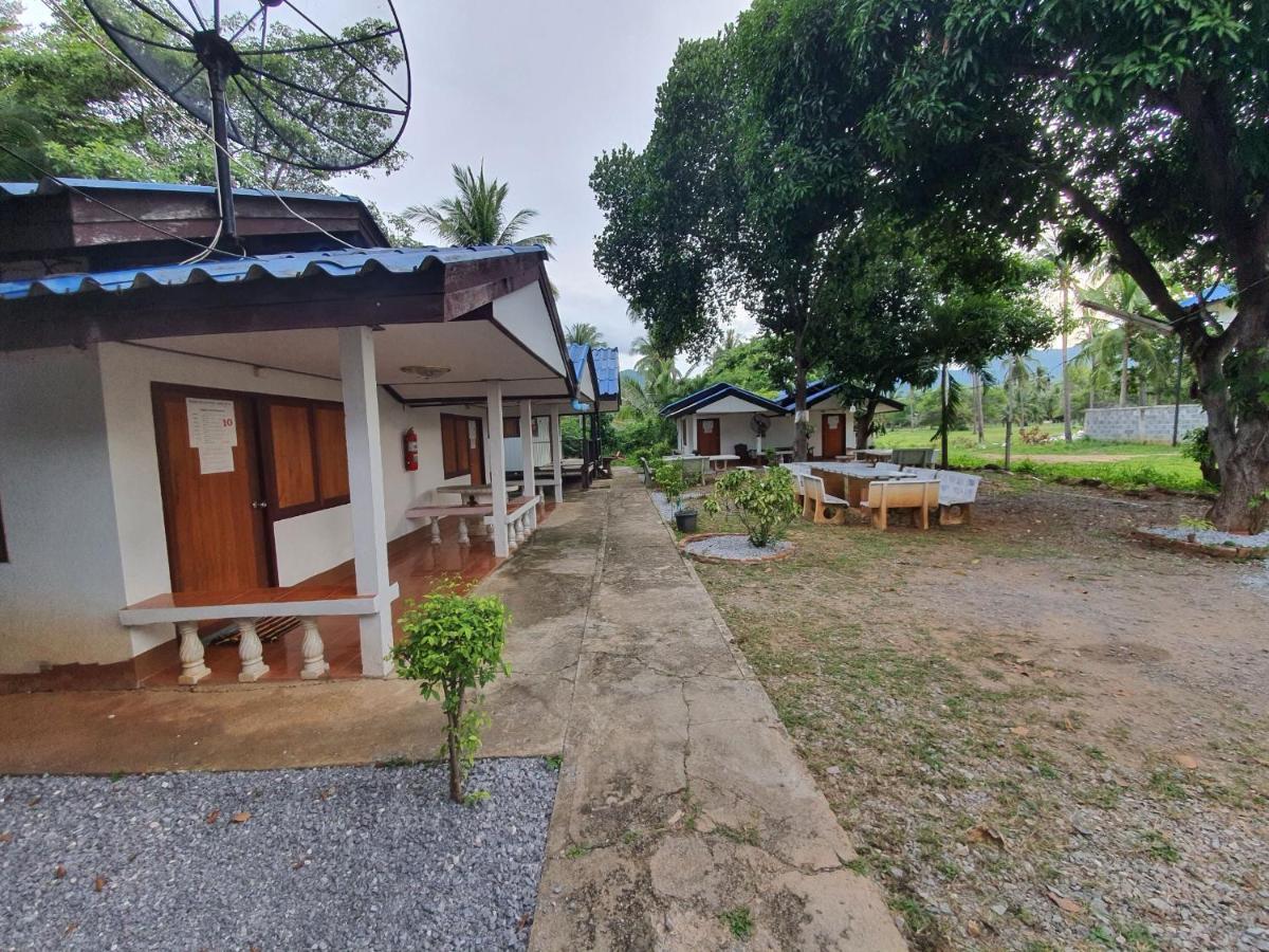 Pineapple Resort Ban Huai Thalaeng Phan Extérieur photo